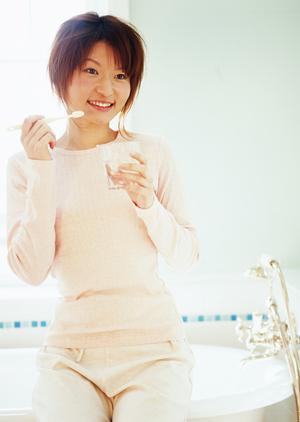 西宮でベージュカラーレイヤーボブ